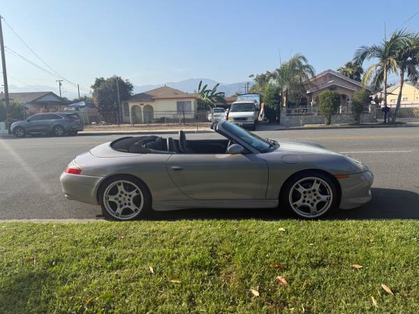 1999 Porsche 911 Convertible - Bajos Kilómetros - ¡Registros de Servicio! - $16,500 (L.A.)63615935647619124