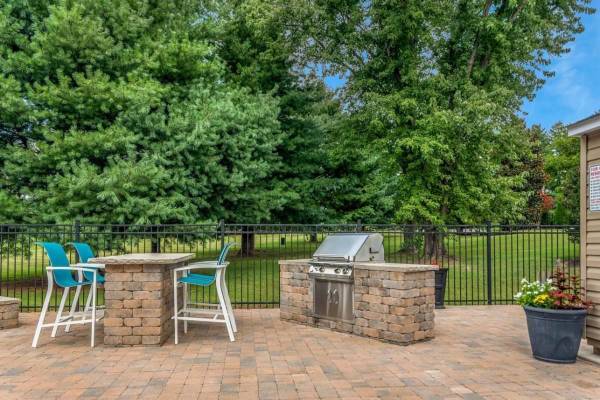 $1,250 / 1br - 750ft2 - Let us show you the home of your dreams! Tour our 1 Bed, 1 bath! (Hendersonville)63680282332803123