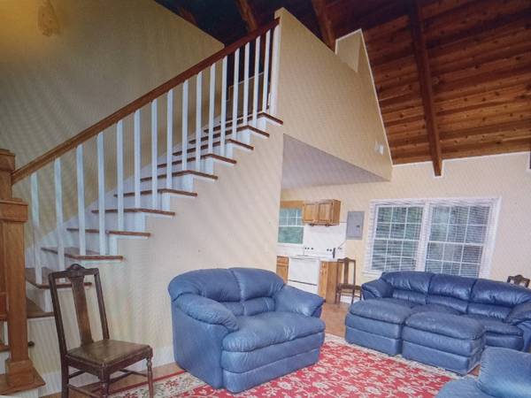 $1,650 / 2br - 870ft2 - Wadmalaw Island guest house64016108208897121