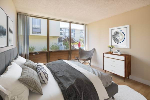$4,962 / 3br - 1679ft2 - Planos de piso abiertos, lavavajillas, techos altos (burlingame)63868041017985120