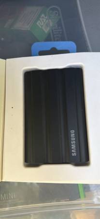 Samsung T7 Shield SSD Storage 1T 1