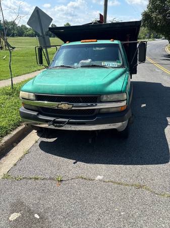2001 3500 Dump Truck 8.1 w/ Allison Transmission - $5,750 (Hyattsville)63616290158977120