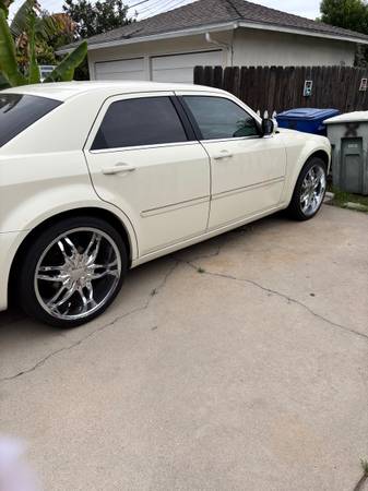 Chrysler 300 2007 1