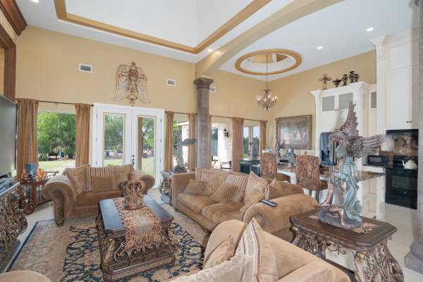 $650,000 / 4br - 3073ft2 - Beautiful Home on 5 Acres (Weslaco)64199313720706124