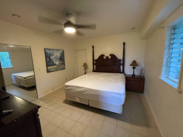 $2,000 / 1br - Wailua Rise Apartment - Available Oct 1st (Kapaa)63939398583938124