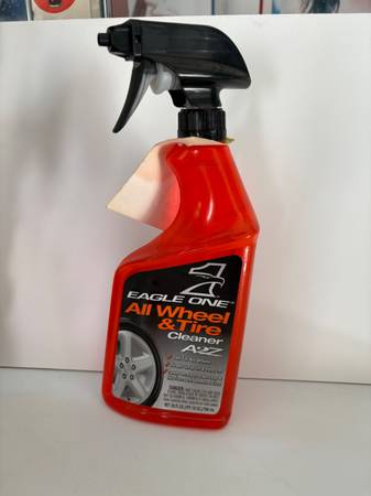 Mothers Liquid Tire & Wheel Cleaner 16 oz. 1
