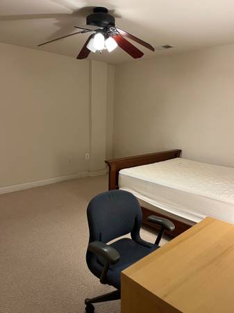 $800 / 1br - fairfax($800) - walkout basement(included utilities, internet)64040363321985124