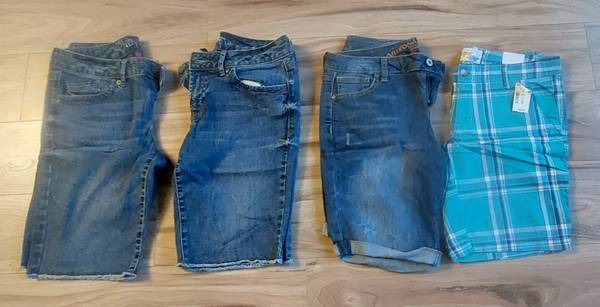 Size 4-5 Bermuda shorts 1