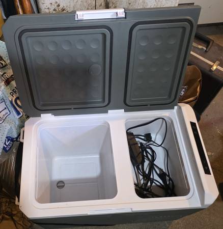 Alpicool 12V car cooler 1