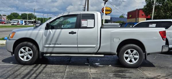 2014 Nissan Titan 4WD King - Photo 4