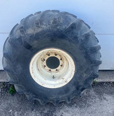 16.5L-16.1 power implement tire 1