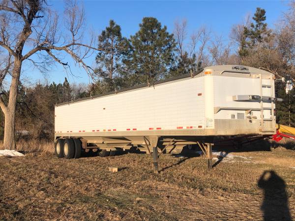 Timpte grain trailer 1