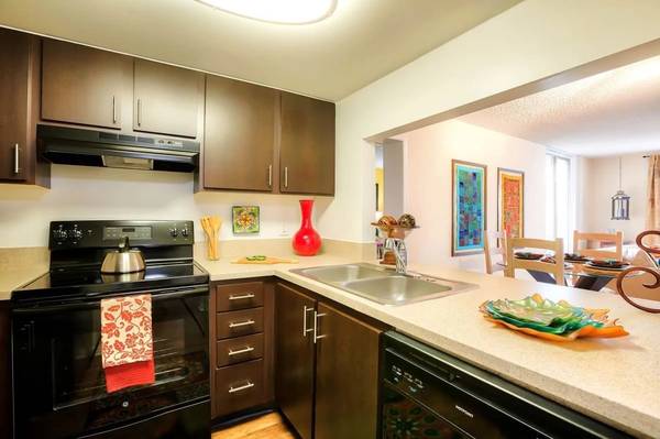 $1,990 / 2br - 1065ft2 - Don't wait! These move-in specials go fast! 2x2 (West Palm Beach)64002014081410123