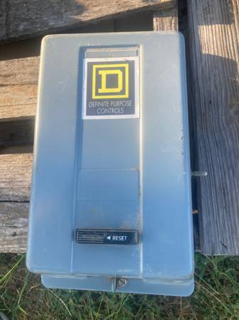 Square D Panel Box 1