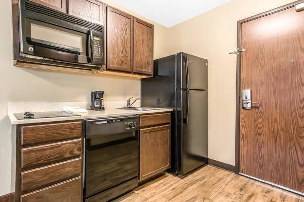 $1,299 / 1br - Simple Done Better with NO Hassle, NO Lease (975 Sheffield St, Washington, PA)64013364857601123