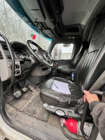 2017 Peterbilt 567 T/A Sleeper RTR#4063205-01 - $23,000 (Swanton, VT)63622501074945124