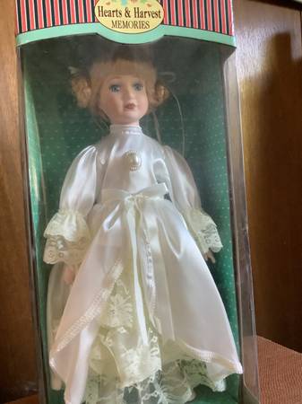 Hearts & Harvest Memories Doll - Porcelain 1