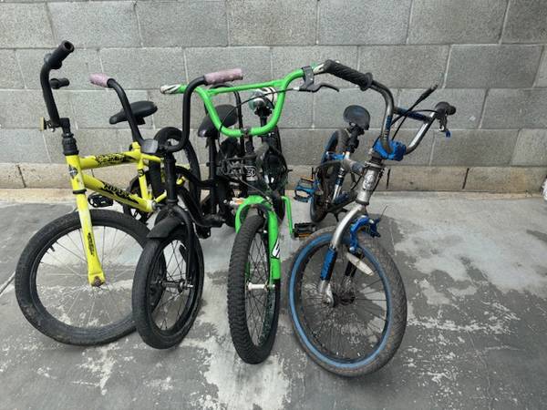 18'' Bikes black banana seat 16'' $10 each 1