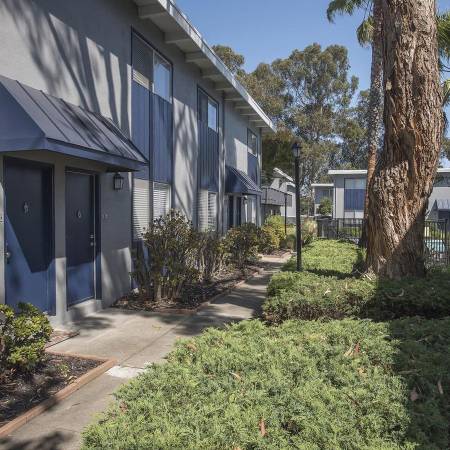 $2,265 / 1br - 600ft2 - Quartz Countertops, Range, Vaulted Ceilings (Cassanova Oak Knoll Neighborhood)64009501131266120