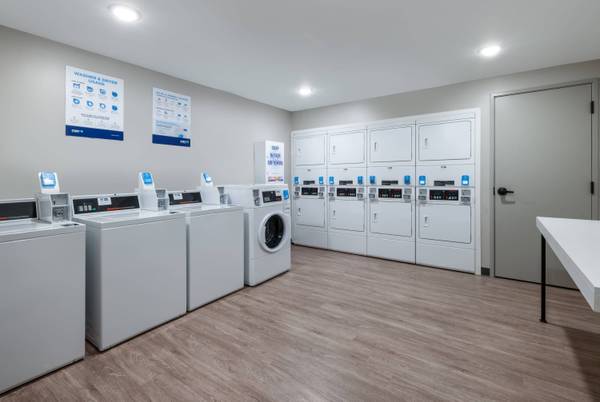 $1,767 / 1br - On-Site Guest Laundry, Accessible Public Entrance, EV Charging (1100 Clinchfield St, Johnson City, TN)64015614135425123