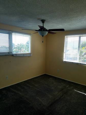 $1,150 Habitación en casa de 4 dormitorios (Bayho/West Clairemont)63865482849665124