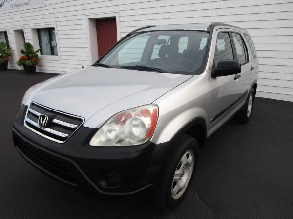 __Super Clean 2006 HONDA CRV**1 Owner**Thousands in service reciepts** - $4,995 (Amesbury, 5 minutes off Rt. 95 or Rt. 495)63469755704451121