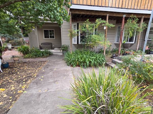 $2,300 / 1br - 700ft2 - Walnut Creek In-Law Unit | 1 Bdr + 1 Full Bath | Close to BART (walnut creek)63845955823235121