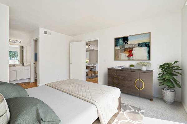 $1,949 / 1br - 704ft2 - Gas Range Oven, Large Walk-In Closets, Picnic Tables (27303 N. Sara St., Los Angeles, CA)63876482122241121