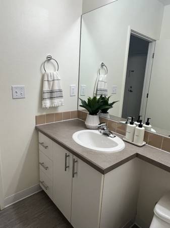 $975 / 474ft2 - Studio Magic For You -Affordable Housing (Downtown Portland)63999453238531123