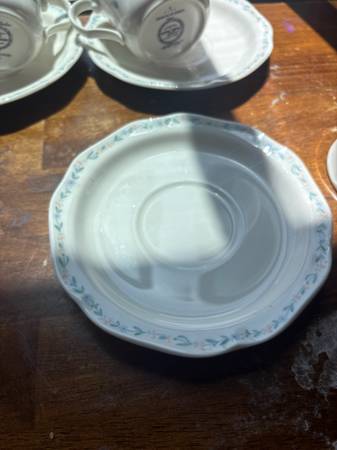 Noritake tea cups & saucers 1