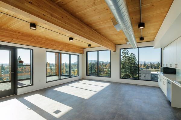 $1,210 / 331ft2 - No Smoking, Walk-in Closet, Ceiling Fans (540 NE 99th Ave, Portland, OR)63914853352962123
