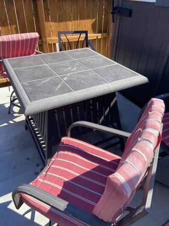 Outdoor table chairs 1