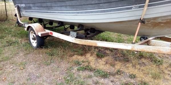 16ft Crestliner Trailer 1