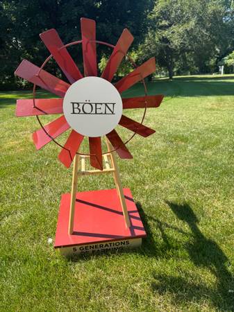 Boen wine mini windmill 1