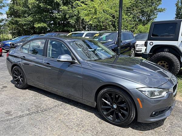 2018 BMW 3-Series 320xi - $15995.0063470077904003121