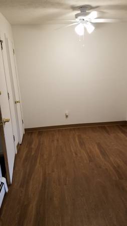 $1,000 / 2br - 860ft2 - 2bdrm-w/obal-Hello Fall-North Hills-860sqft-w/planking floors (Ross Township/North Hills)64013532982787124