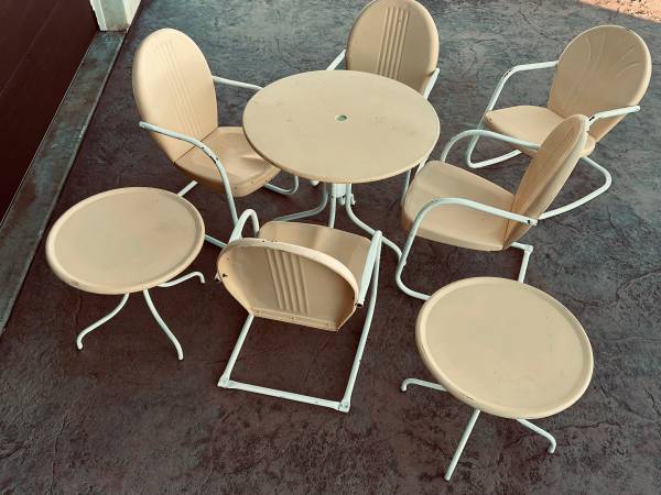Antique patio furniture 1