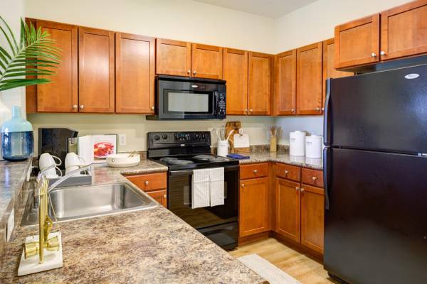 $2,685 / 2br - Apartamento de Lujo en Canton-Renta Limitada Aplica (Canton)63690775742465122