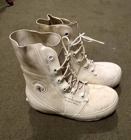 Military BATA boots 1