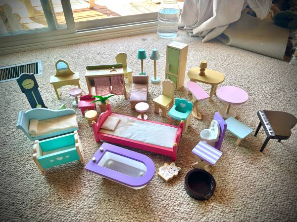 Dollhouse Furniture 1