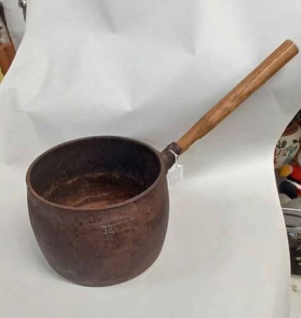 Antique 19th Century Kenrick Cast Iron Pot 1