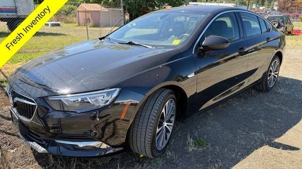 2018 Buick Regal Essence Hatchback - $445 (Pago estimado OAC†)63612098257027120
