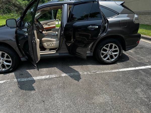 2009 Lexus RX 350 - $8,460 (Richmond)63625001422465122