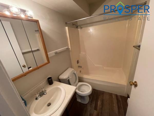 $1,000 / 2br - Comodidad asequible en el corazón de Chippewa Falls! (Chippewa Falls, WI)63845960732419121