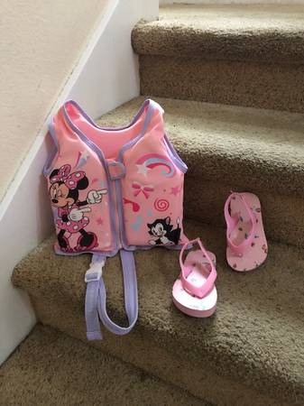 598835991203 ~ Infant Buoyancy Vest (Pink Disney) & Flip Flop Sandals 1