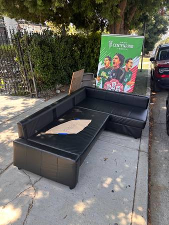 Free Black Leather Couch 1