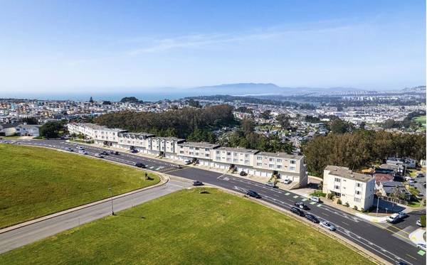 $2,534 / 1br - 753ft2 - Gestión en el lugar, transporte público, estacionamiento fuera de la calle (daly city)63824144260481122