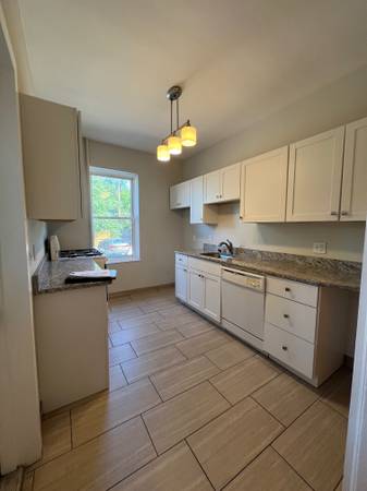 $4,700 / 5br - Allston 5 Bed/2 Bath Apartment | Farrington Ave (Allston)64141618397315122