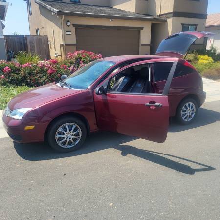 2007 Ford Focus ZX3 - $2,650 (Rancho Cordova)63619522836227120