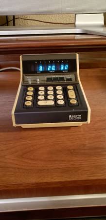 Rare vintage  Sanyo calclock  . JAPAN 1